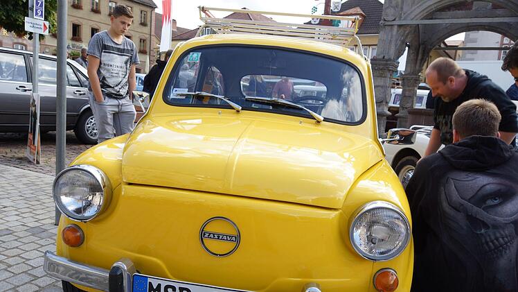 Oldtimer-Treffen Marktplatz HammelburgFoto: Arkadius Guzy