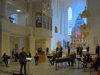 In der Coburger Morizkirche zeichnete das Landestheater Ausschnitte aus Händels "Messias" auf - mit kleiner Besetzung und reichlich Abstand im leeren Gotteshaus.Screenshot Landestheater