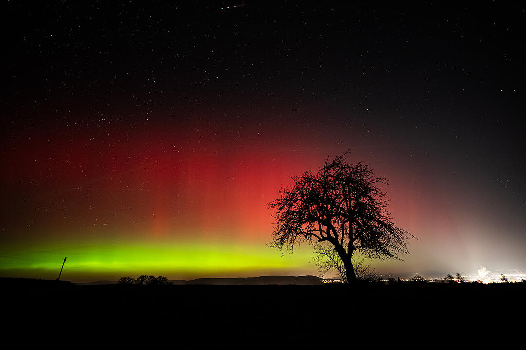 Wenn der Himmel gl&uuml;ht - Polarlicht-Spektakel am Himmel &uuml;ber Bischberg