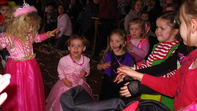 Kinderfasching in Ludwigschorgast.