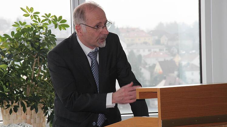 Axel Reimann, Präsident der DRV Bund bei der Festveranstaltung zum 50-jährigen Bestehen der Marbachtalklinik.  Foto: Anja Greiner