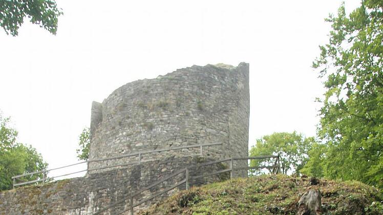 Die Burgruine Nordeck ist eine der Hauptattraktionen der geplanten "Erlebnisachse Steinachtal", die Geschichte via App digital erlebbar machen soll.Archiv