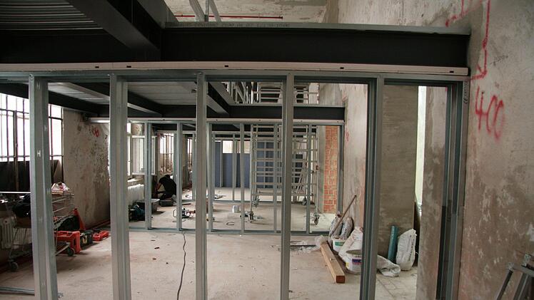 Großbaustelle über dem Busbahnhof. Foto: Jürgen Gärtner