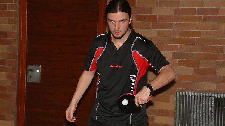 Zu einem Auswärtssieg kam Aufsteiger TTC Alexanderhütte II in der 2. Kreisliga. Beim 9:7 in Haßlach gewann Martin Haag ein Einzel und zwei Doppel zusammen mit Michael Töpfer.  Foto: Hans Franz