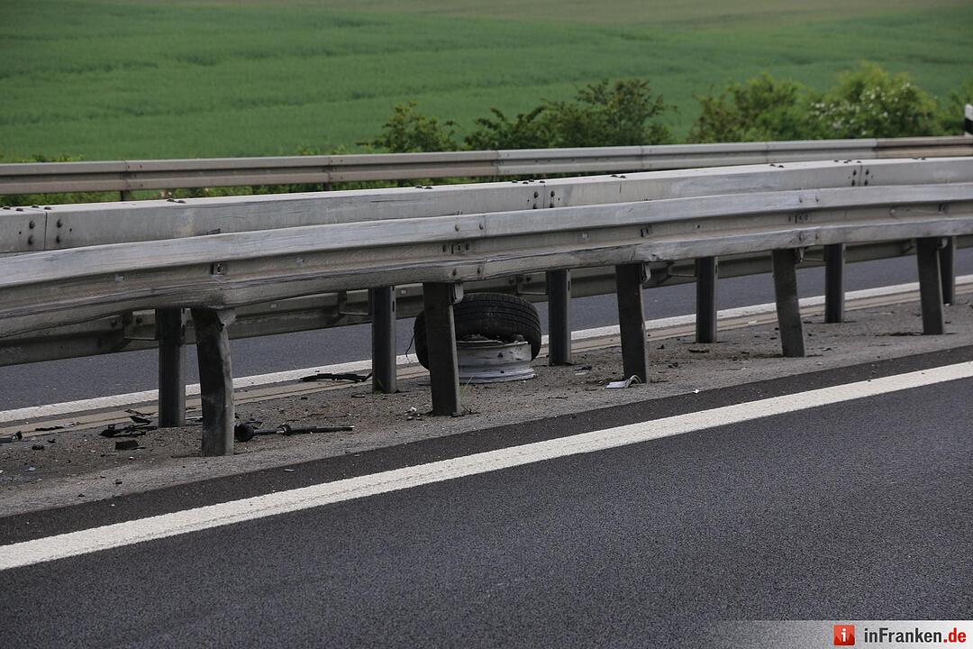 Reifen geplatzt: Unfall auf der A73 bei Ebensfeld
