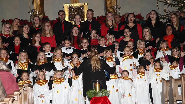 Um die Zukunft braucht es der "Sängerlust" Eltmann nicht bange zu sein, denn sie kann auf viele  Kinder und Jugendliche bauen -  wie hier beim Kinder- und Jugendchor.  Günther Geiling