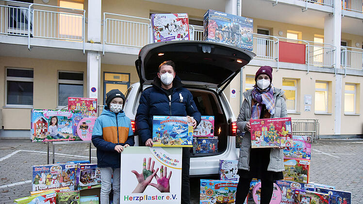 Erlangen: Adventskalender f&uuml;r junge Patienten