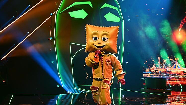 Rave-Ioli bot Pasta, Pepp und Partysound und präsentierte "Sweat" von Inner Cicle. Chris Tall glaubt genau zu wissen, wer sich verbirgt: Stefano Zarrella.