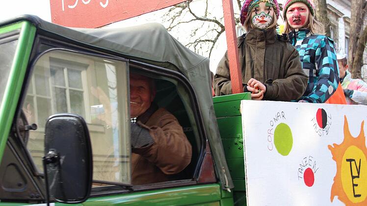 Gute Laune, zumindest beim Fahrer dieses Wagens.
