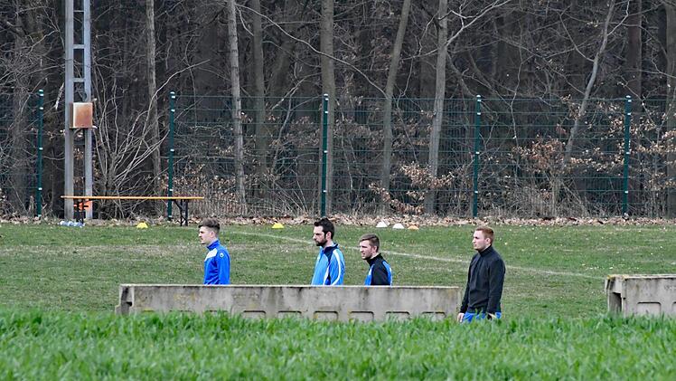 Der Höhenunterschied zwischen dem einen und dem anderen Grün sorgt beim TSV Waldfenster für eine sehr spezielle Perspektive,Hopf