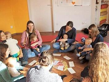 Gut besucht war dieser bedürfnisorientierte Elterntreff aus der Anfangszeit des Familienkompasses (vor Corona).  Foto: Daniel Wassmer