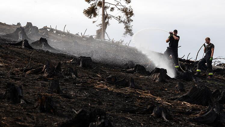 Waldbrand in Thüringen - Saalfelder Höhe