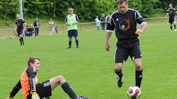 Bayerische-Fußball-Klerus-Auswahl vs. Promi-Mannschaft Münnerstadt - 2.6.2013 Münnerstadt