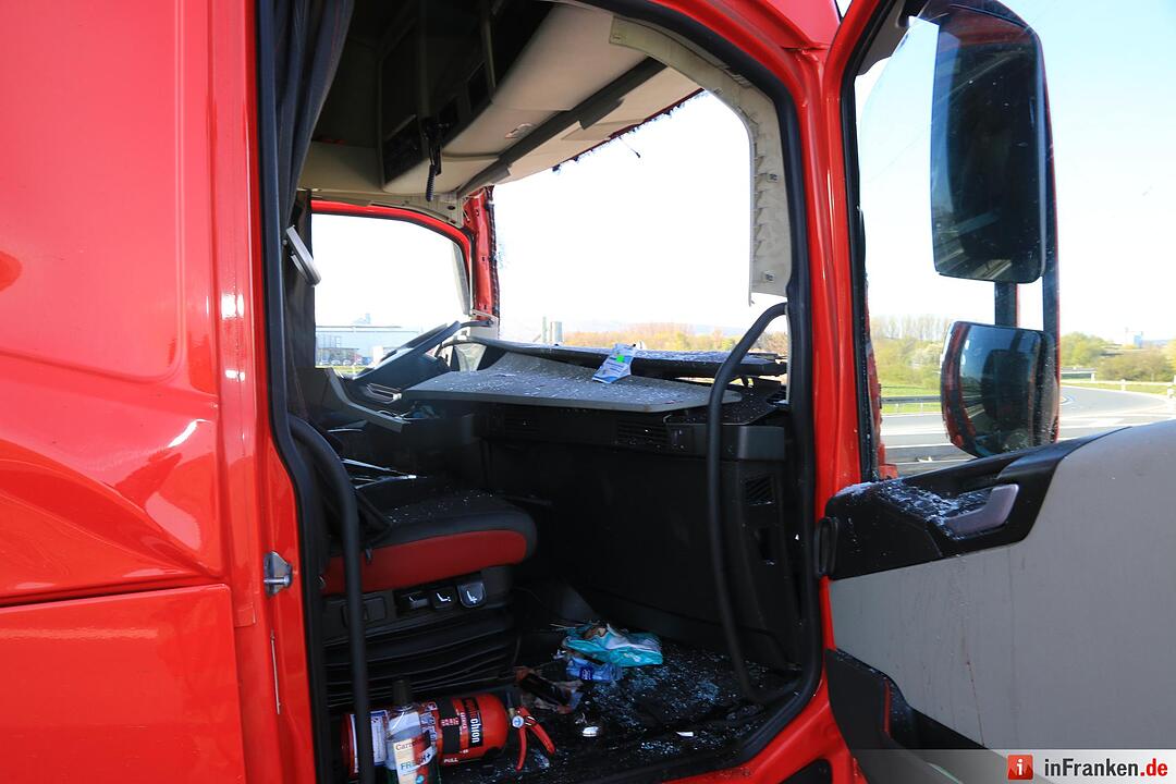 Bamberg-Hafen: Lkw-Unfall auf der A70