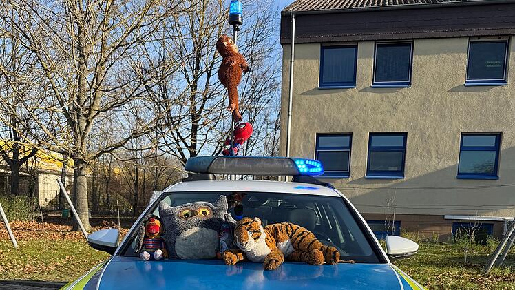 Kuscheltier-Alarm auf A650 bei Ludwigshafen&ndash; Polizei rettet Stofftiere