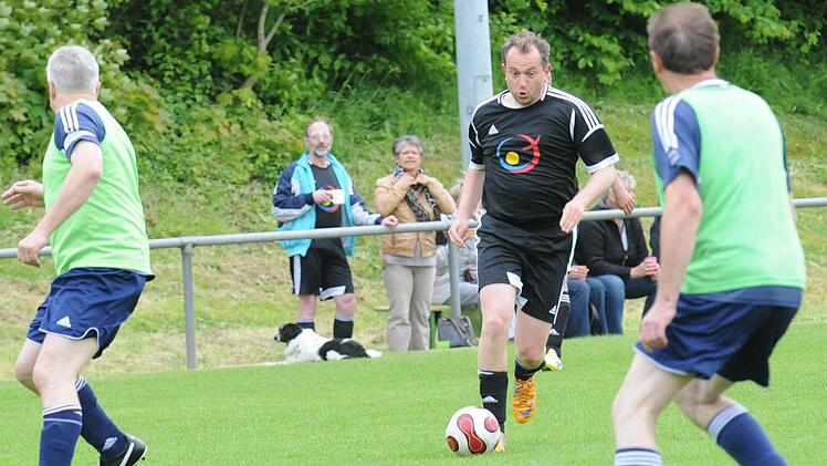 Bayerische-Fußball-Klerus-Auswahl vs. Promi-Mannschaft Münnerstadt - 2.6.2013 Münnerstadt