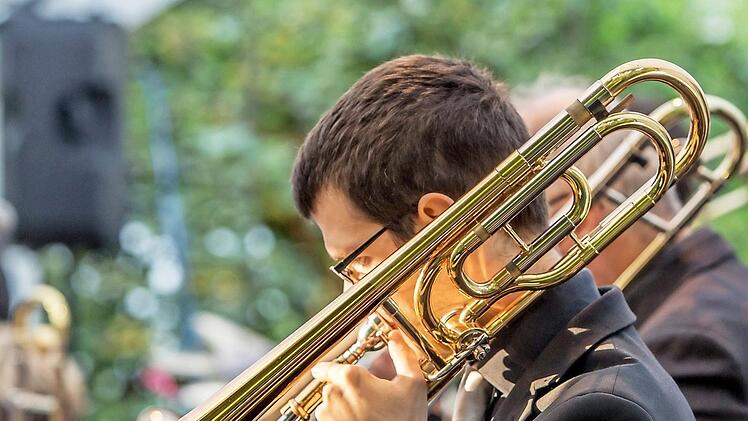 Die "Profs Night Big Band" spielt alles von Jazz bis Rock. Foto: Arne Seebeck
