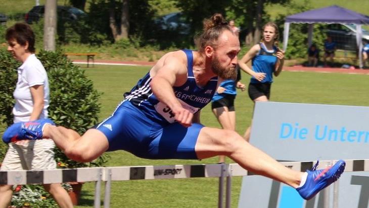Jan Schindzielorz von der LG Forchheim startet am Samstag bei den deutschen Meisterschaften in Nürnberg über 110 Meter Hürden. Archiv
