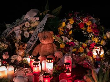 Nach t&ouml;dlichem Angriff in Aschaffenburg - Trauerfeier