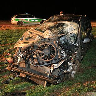 Auto überschlägt sich bei Frensdorf