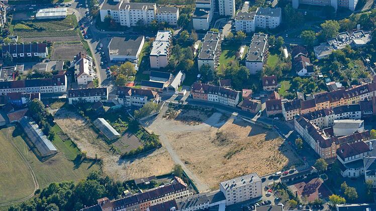 Die Stadt setzt große Hoffnungen in die Neubebauung der Glaskontor-Industriebrache. Foto: Ronald Rinklef