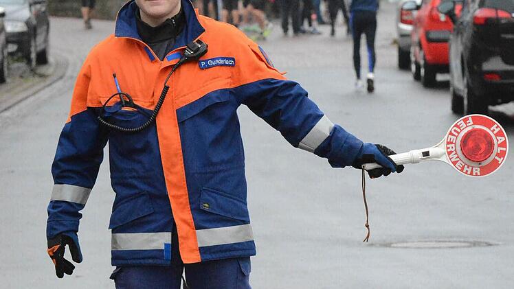 Schnappschüsse vom Fuschter Silvesterlauf.