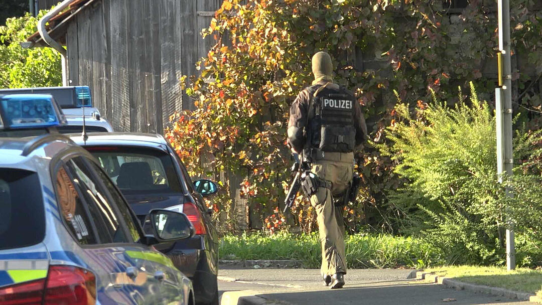 Polizei riegelt Plankenfels ab
