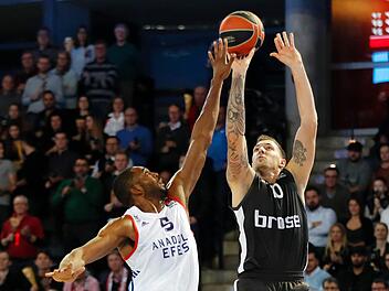 Brose Bamberg ist am Freitagabend bei Anadolu Efes Istanbul gefordert. Foto: Daniel L&ouml;b