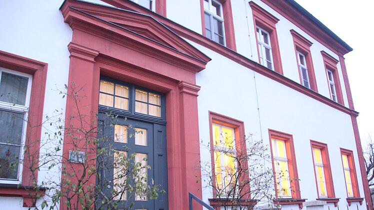 Die CSU hatte eine Demenz-WG nach H&ouml;chstadter Vorbild ins Gespr&auml;ch gebracht. Eine solche sie l&auml;ngst geplant und werde auf der Herzo Base realisiert, kontert die SPD.    Foto: Theresa Schiffl