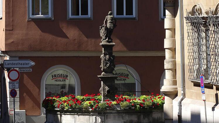 Sommer-Impressionen aus Coburg: Rückert-BrunnenFoto: Jochen Berger