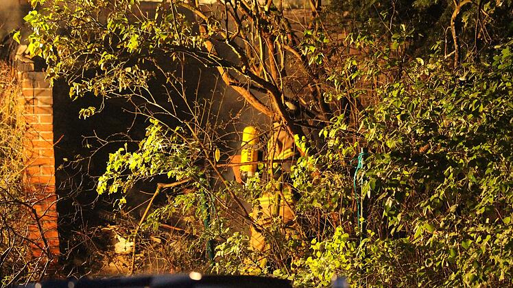 Feuer in Schuppen sorgt für starke Rauchentwicklung