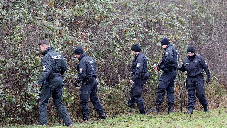 Erneute Spurensuche am Fundort im Fall Fabian