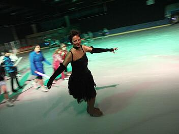 Beeindruckende Bilder wurden den Zuschauern der Eisgala in Höchstadt geboten.  Fotos: Michael Gründel