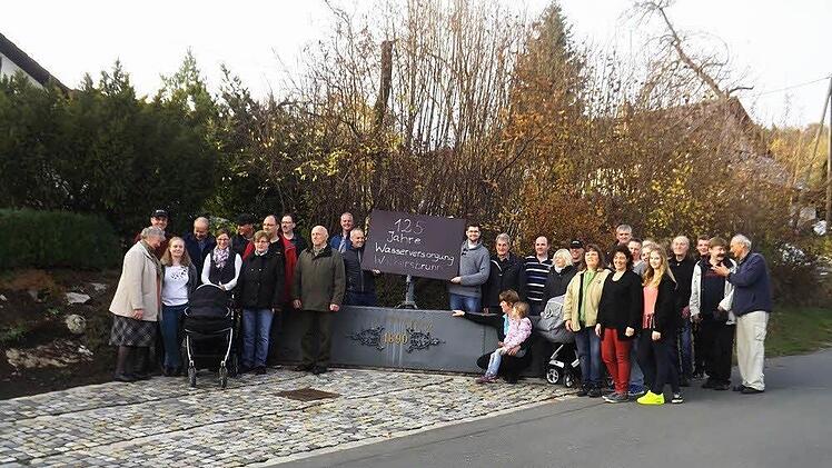 Erst sah es nicht danach aus, aber am Ende konnte das Brunnenfest doch noch gefeiert werden.  Foto: privat