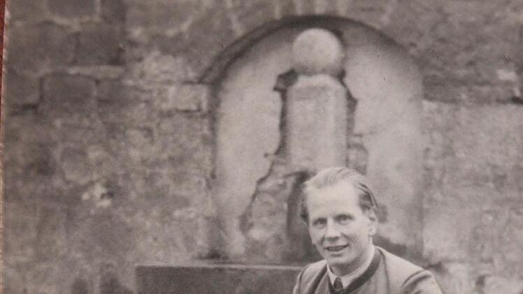 Fürst Siegfried Mitte der 50er Jahre im unterfränkischen Schloss Rüdenhausen.