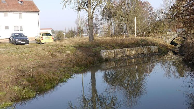 Plansch-Platz: Erste Untersuchungen haben ergeben, dass die Wasserqualität des Eggenbach den Bau eines Wasserspielplatzes   in Lahm zulässt.