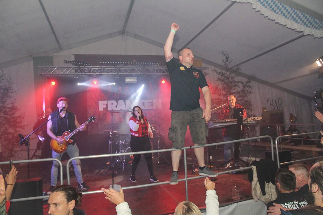 Super Stimmung in Schimmendorf.
