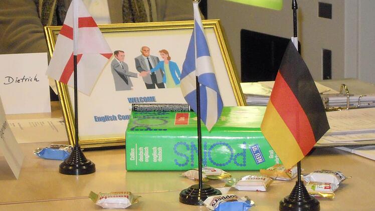 Let´s talk about it! Englischer Gesprächskreis in der Georgi-Kurhalle in Bad Brückenau. Foto: Julia Raab