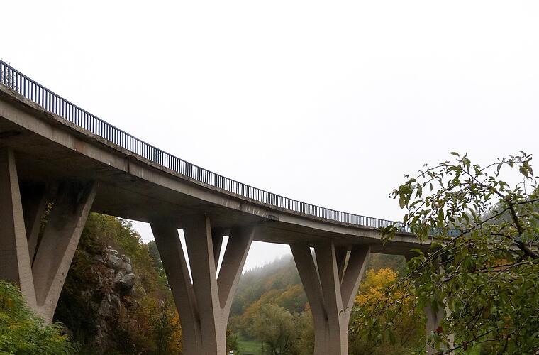 A3 bei Kleinlangheim: Weg an Überführung wird für Jahre gesperrt - wegen Neubau