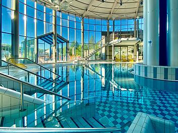 Innenbecken in der ThermeNatur Bad Rodach