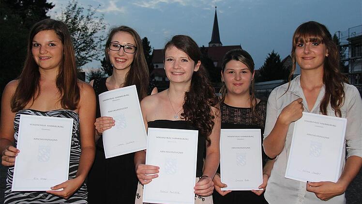 Die Besten aus der zehnten Klasse (v.l.): Kim Kraus, Leonie Suntheim, Nathalie Faulstich, Selina Stadler, Louisa Roth und Linda Feser.