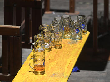 Mordkommission ermittelt nach Ma&szlig;krug-Schl&auml;gen in Dietenhofen