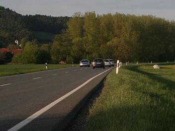 Der Ausbau der Bundesstraße 173 zwischen Kronach und Lichtenfels wird von der breiten Mehrheit der Kreisräte gefordert. Dennoch entbrannte dazu wieder eine hitzige Diskussion. Foto: Alexander Müller/Archiv