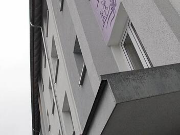 Fassade von Kronacher ZBI-WohungenArchiv