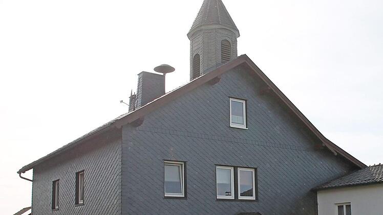 Der Umbau der früheren Gemeindekanzlei zieht sich. Die Gewerkevergabe scheint kompliziert. Foto: H. Fischer