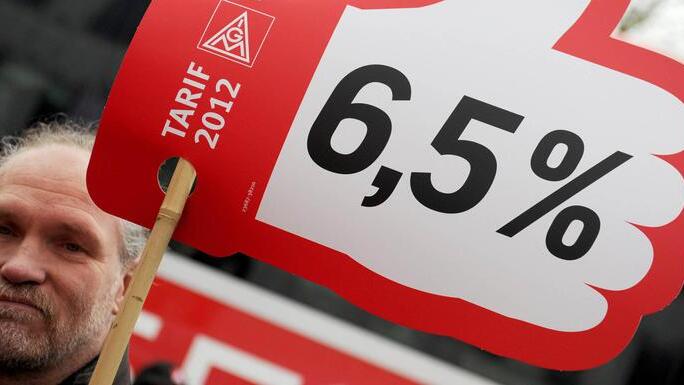 Die Freidenspflicht ist vorbei, jetzt will die IG Metall ihre Forderungen mit ersten Streiks durchsetzen.  Foto: dpa