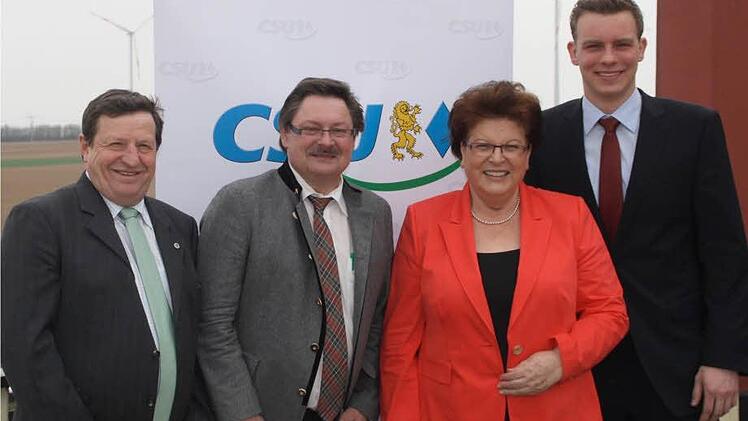 Josef Demar (Großbardorf), Gerhard Eck (Donnersdorf), Barbara Stamm (Würzburg) und Martin Wende (Hammelburg) führen die Landtagsliste in Unterfranken an.   Fotos: G. Bauer