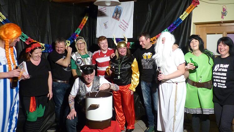 Bestens kam auch der Vortrag des Bierbrauerteams bei den Faschingsnarren an.