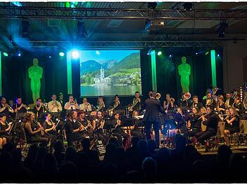 Der Kiwanis Club Kronach-Frankenwald und das Symphonische Blasorchester Küps laden zum Galakonzert am 29. September in den Kreiskulturraum in Kronach. Foto: Roland Stägemeier