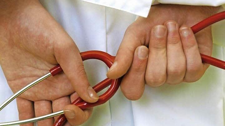 Die geplante Bereitschaftspraxis am Klinikum spaltet die Ärzte in Stadt und Landkreis. Foto: Patrick Pleul/dpa